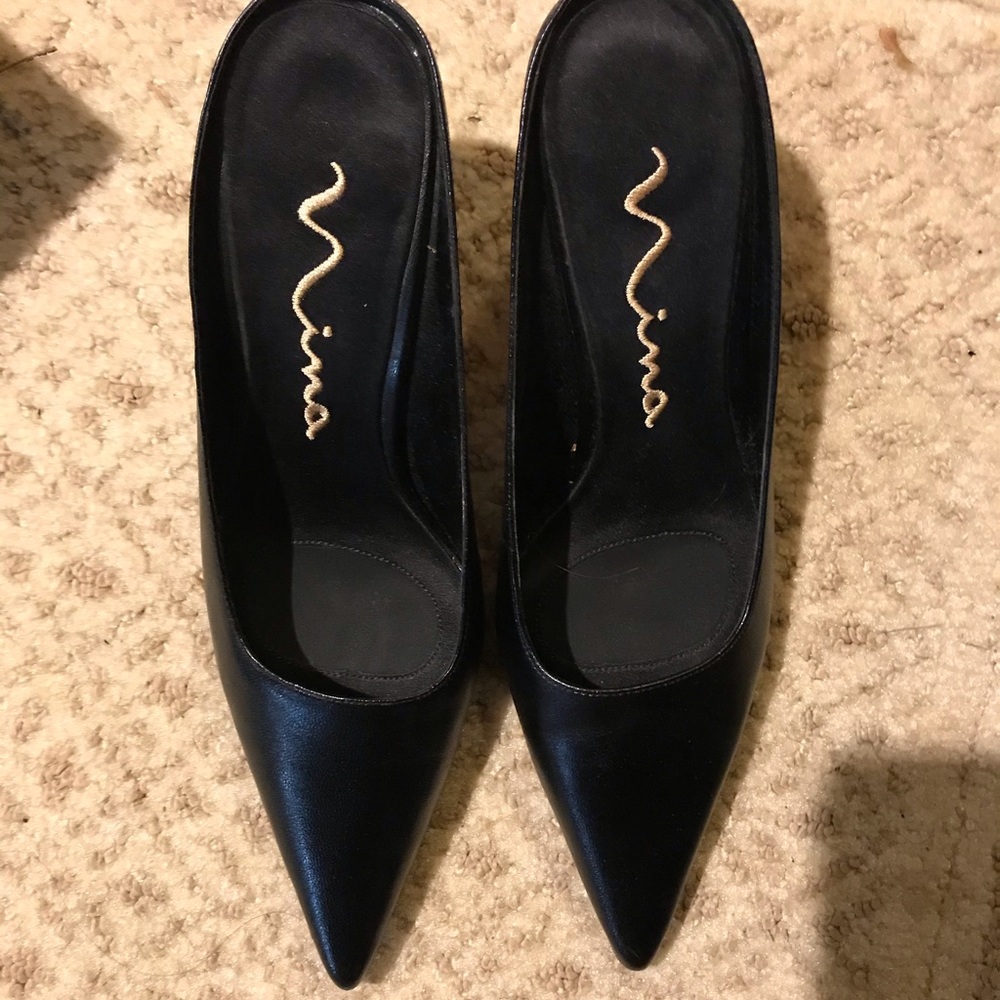 Nina kitten heel slides